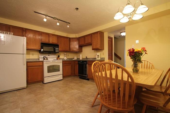 Nautical Mile Resort Wells Esterno foto