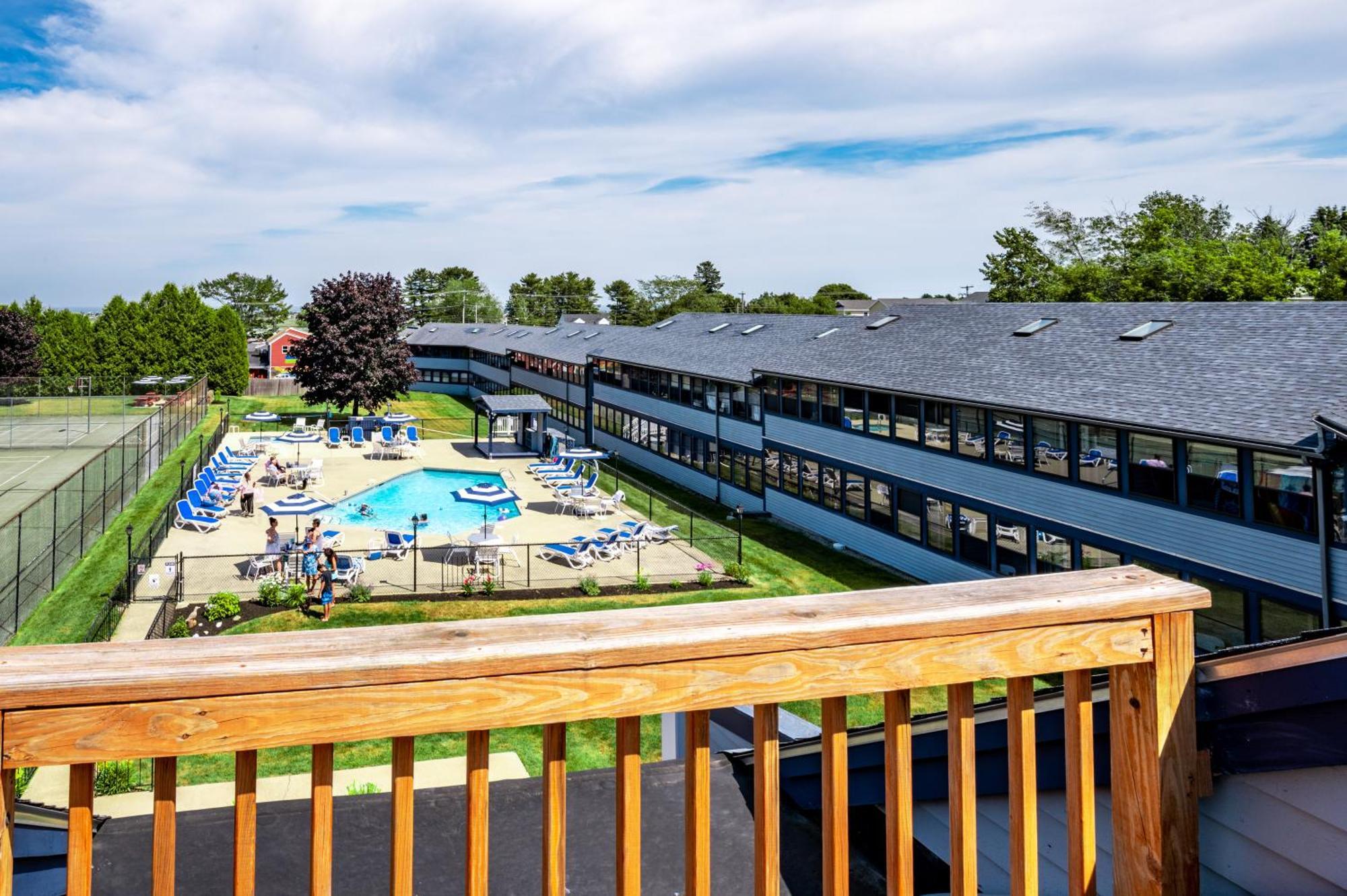 Nautical Mile Resort Wells Esterno foto
