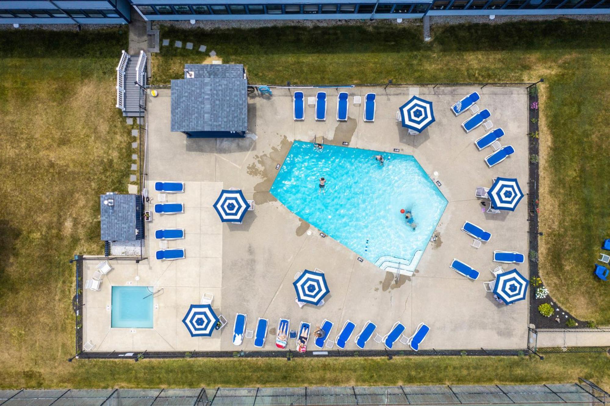 Nautical Mile Resort Wells Esterno foto